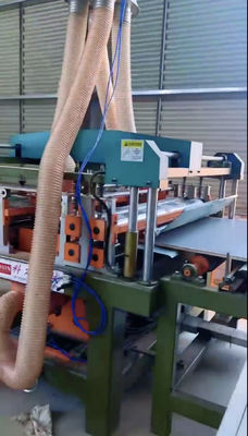 kwaliteit  Four Sides Edge Trimming Saw Short Cycle Hot Press Machine 4X8 4X9 4X10 fabriek