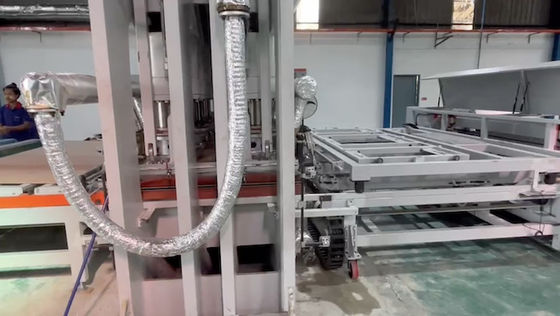 4X8 warmpersmachine met korte cyclus met 1800 ton gelamineerd multiplex